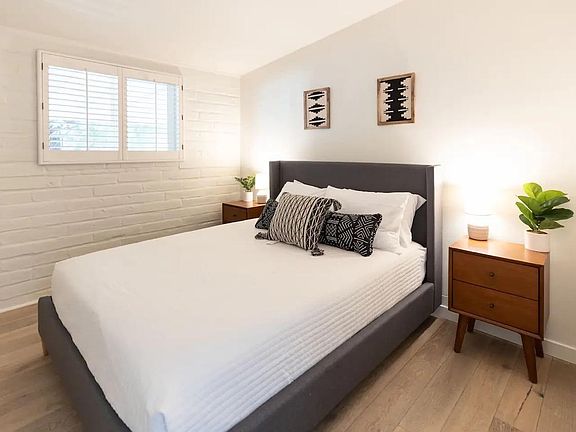 3rd image of 7125 E Luana Pl