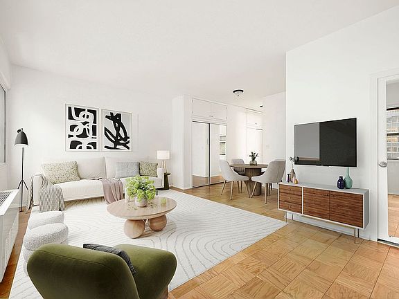 4th image of 58 W 58th St APT 10D