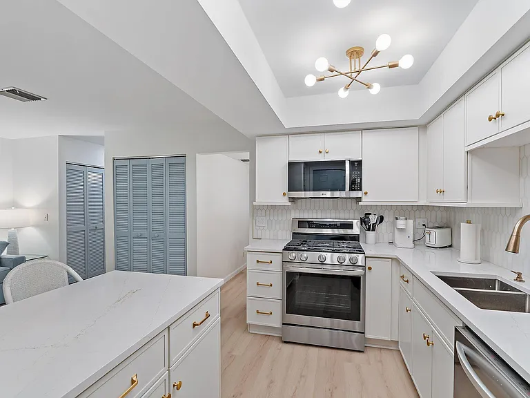 11830 Brier Patch Ct — Photo 12