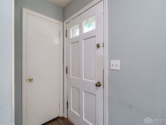 4th image of 512 Savoy Ave