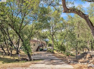 11906 Raven Ct, Penn Valley, CA 95946