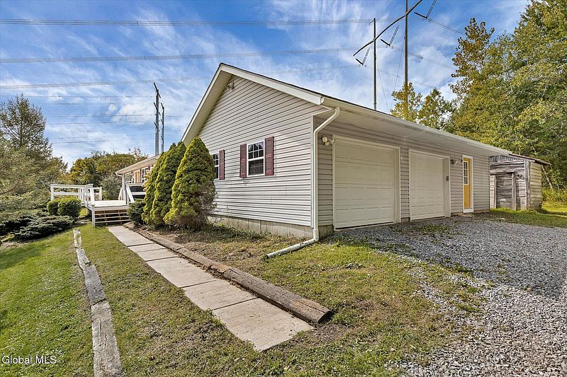 3rd image of 5490 Mariaville Road