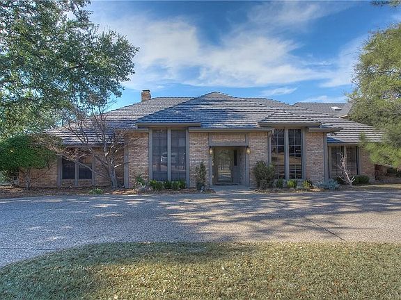 2nd image of 3500 Arborlawn Dr