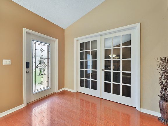 4th image of 11137 Cherokee Cove Dr