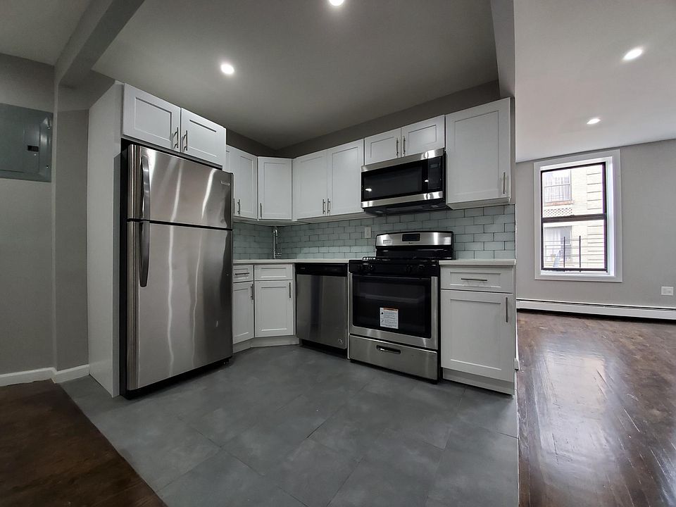 1st image of 201 E 164th St #3N