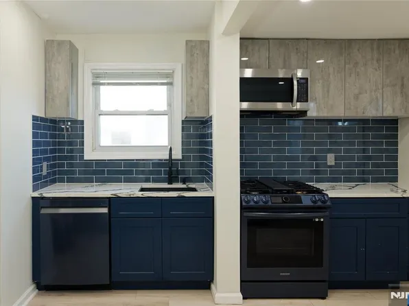 1149 Margaret St, Teaneck, NJ 07666