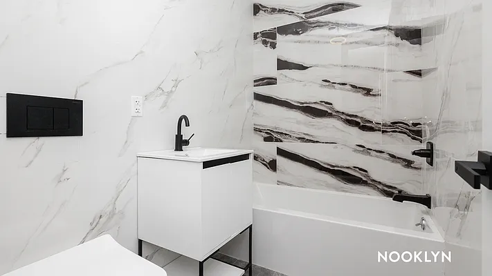 Rented by Nooklyn NYC LLC | media 32