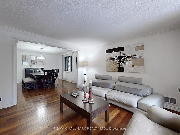 5th image of 95 Pemberton Rd
