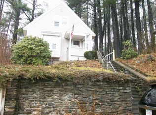 5 Rebboli Rd, Worcester, MA 01602