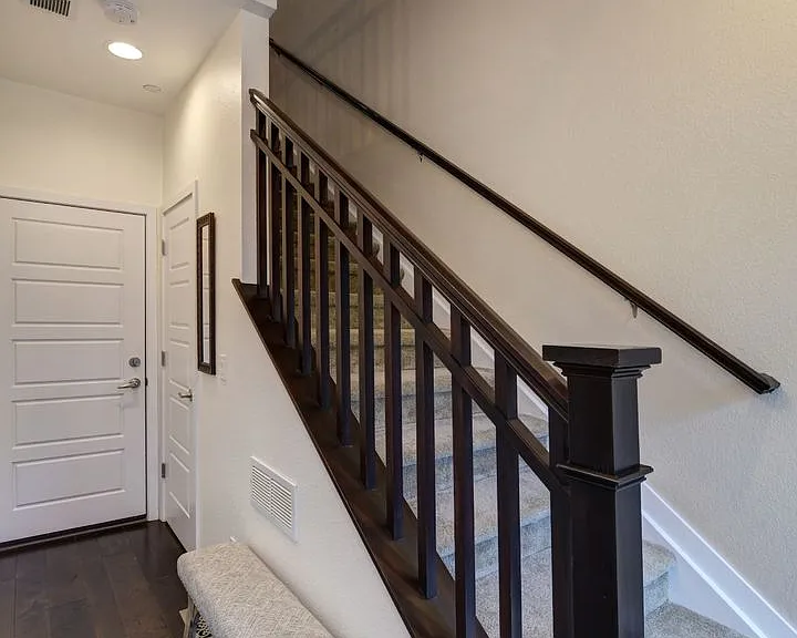 2323 Buttercup Ct — Photo 5
