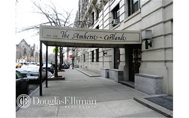 Rented by Douglas Elliman | media 25