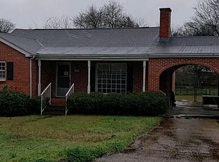 404 Clover Ridge Dr, Demopolis, AL 36732