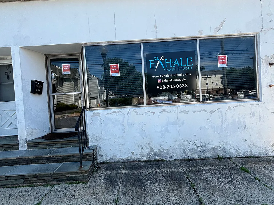 205 Hamilton Blvd