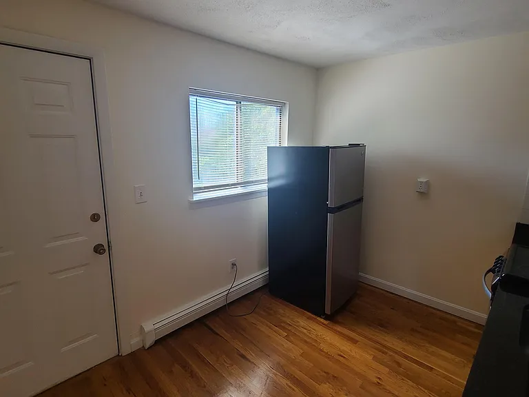 11 Pine St #2 — Photo 10