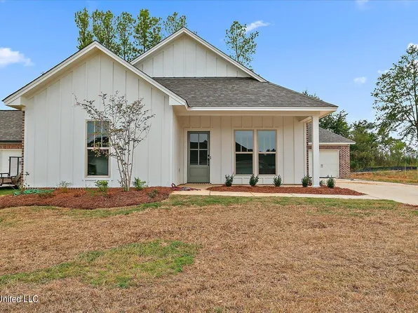 876 Long Leaf Cir, Brandon, MS 39042