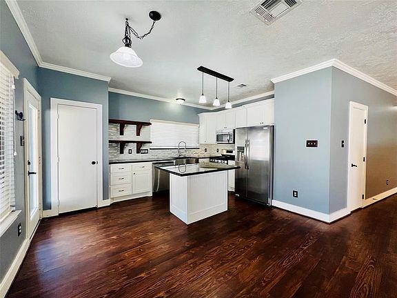 4th image of 6203 Spruce Bough Ct
