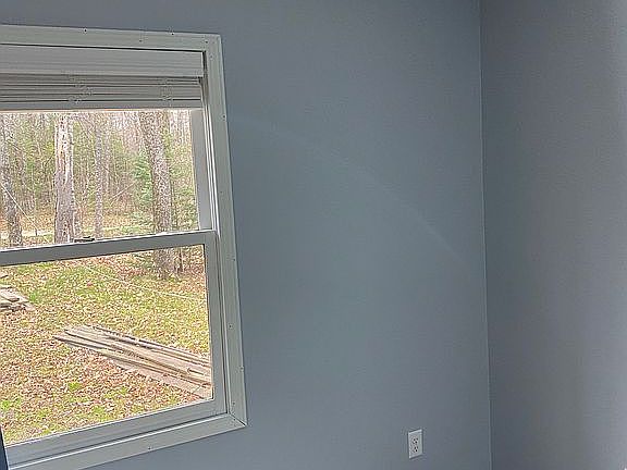 3rd image of 27888 Tamarack Trl