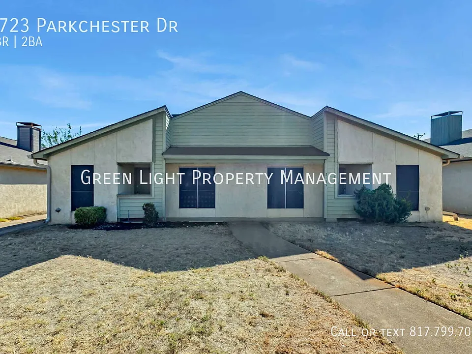 2723 Parkchester Dr