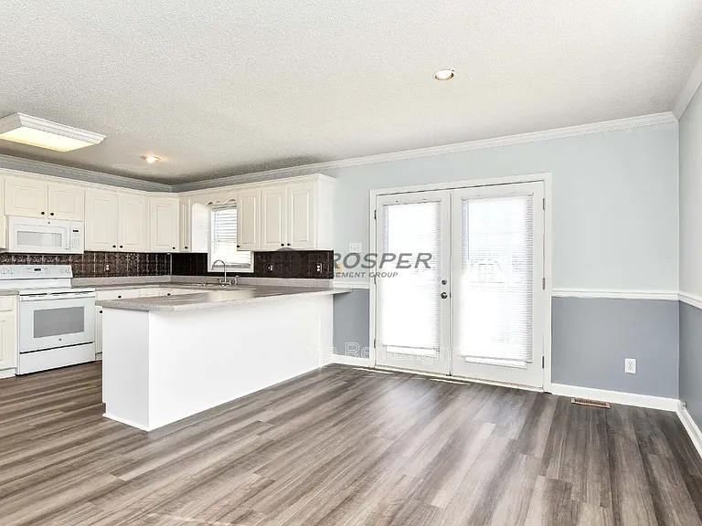 1082 Hampton Rd — Photo 8