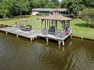 6109 Shore Dr, Ocean Springs, MS 39564
