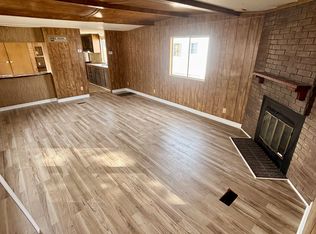 105 Lincoln St #101-B, La Grange, NC 28551