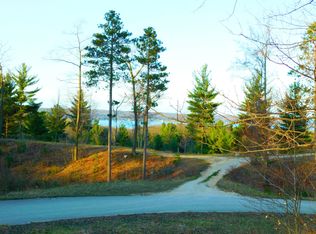 Indigo Trl, Onekama, MI 49675