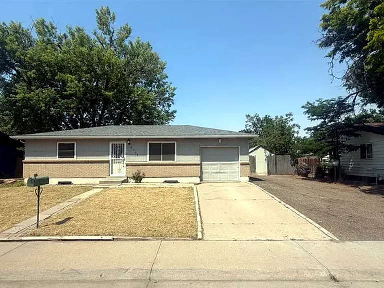 5255 Memphis St #207 — Photo 22