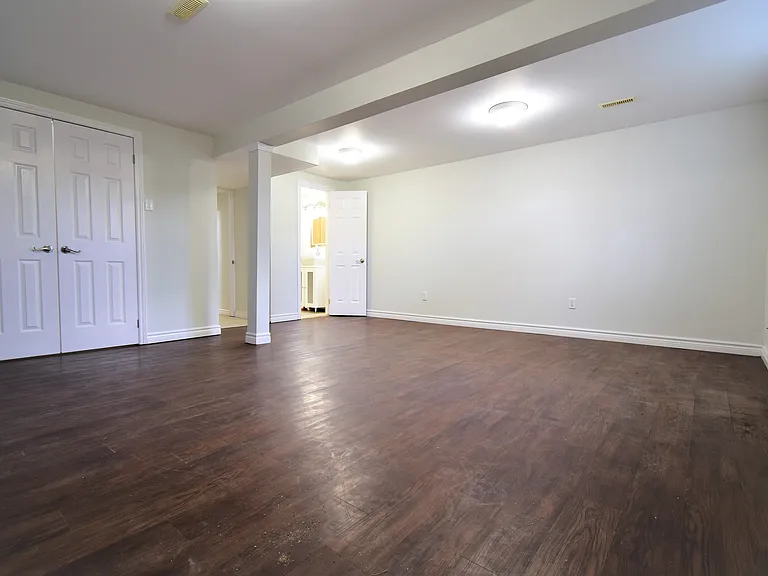 19 A College Cres #BASEMENT — Photo 16