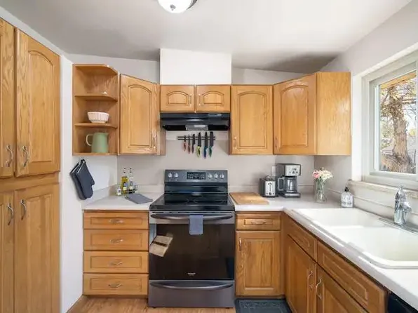 5904 S Columbine Way, Centennial, CO 80121