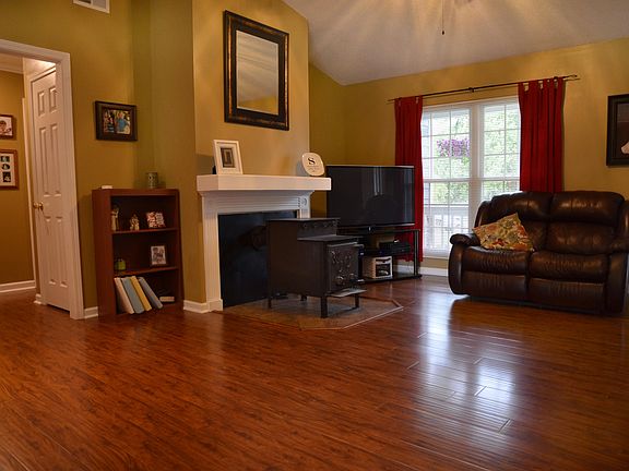 3rd image of 4312 Trelawny Ln