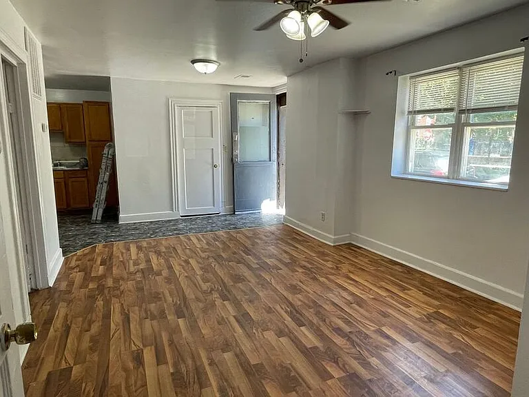 2500 N Sawyer Ave #1R — Photo 5