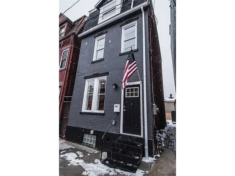 4713 Hatfield St photo 1