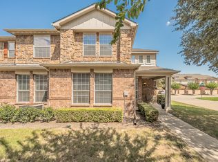 2741 Hyde Park Dr, Grand Prairie, TX 75050