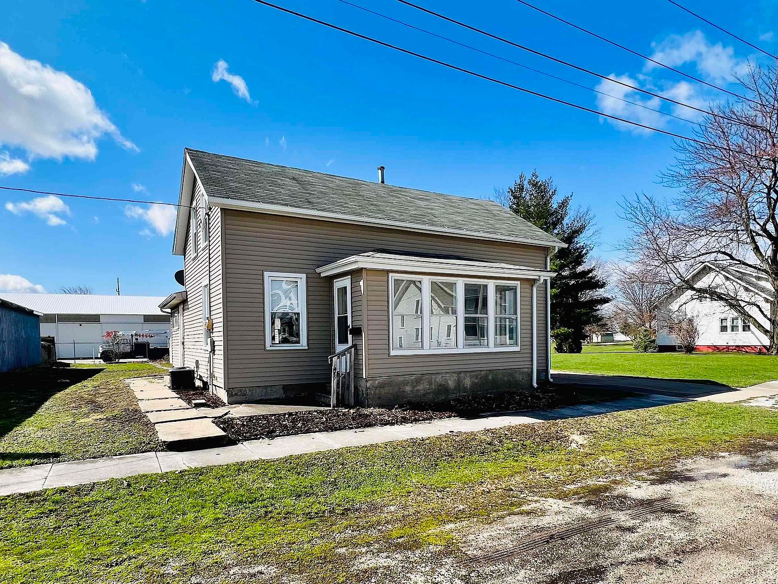 163 W 2nd Ave, Woodhull, IL 61490 Zillow