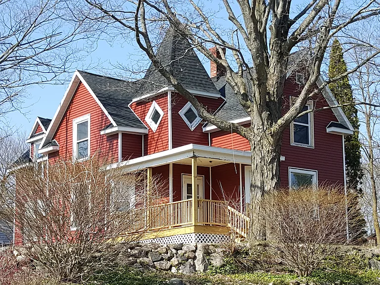 433 E Bremer St — Photo 11