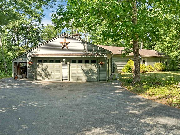 4th image of 228 Mountain Road