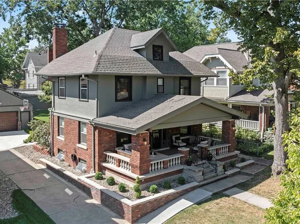 215 W 62nd St, Kansas City, MO 64113