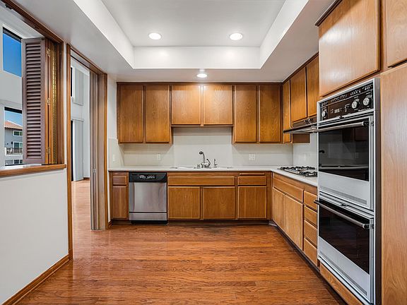 5th image of 1432 Camden Ave APT 301
