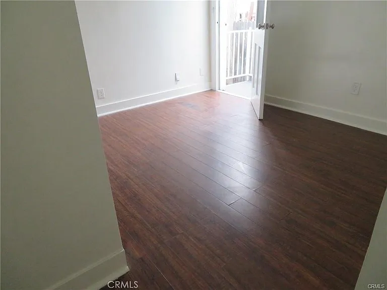 3923 S Normandie Ave — Photo 13