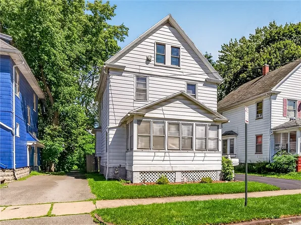 34 Arbutus St, Rochester, NY 14609