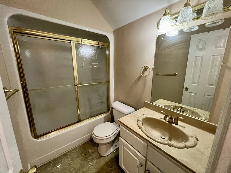 2201 Keegan Dr — Photo 28