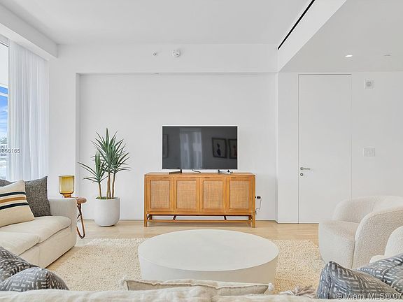 4th image of 9001 Collins Ave S #402