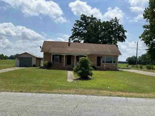 1018 Porter Rd, Greenville, NC 27834