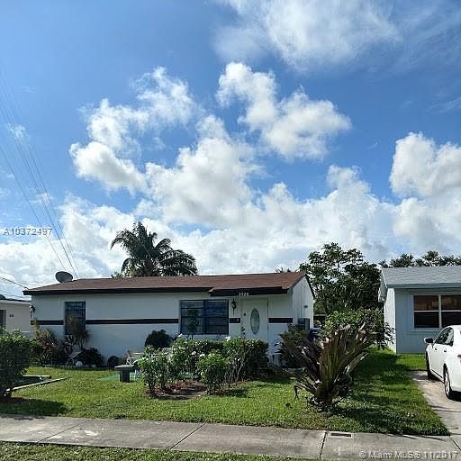 2nd image of 2420 SW 48th Ave