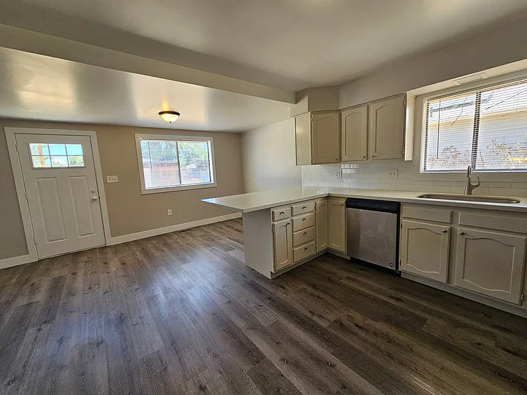 2853 S 9150 W — Photo 2