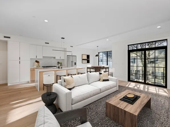 224 W 9th #2A, Boston, MA 02127