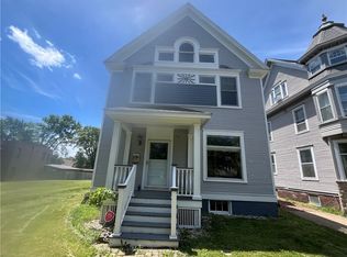 1037 W Wood St, Decatur, IL 62522