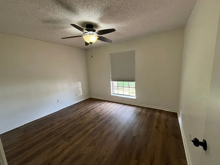 8033 Weehunt Ct — Photo 19
