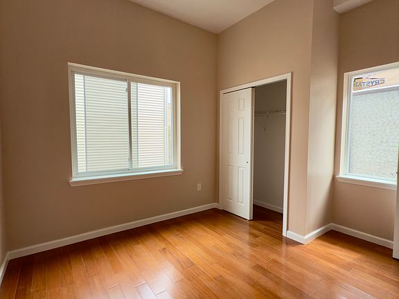 4th image of 639 N 11th St APT 2