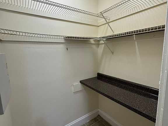 4th image of 5 Barrows St APT 4A